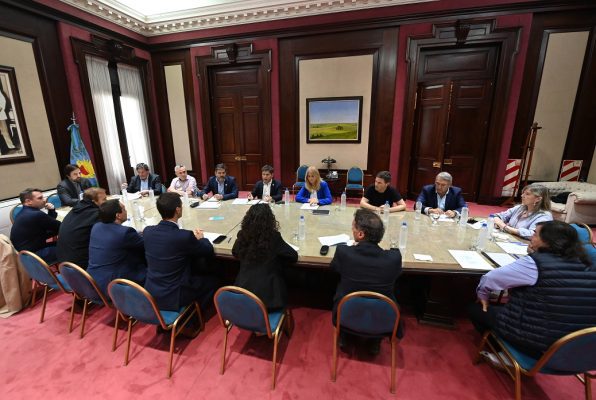 Kicillof firmó el convenio de creación del Consorcio de la Autopista Presidente Perón