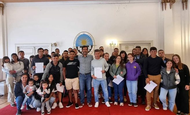 DOLORES: EL MUNICIPIO REUBICÓ A OTRAS 28 FAMILIAS QUE HABÍAN RECIBIDO TERRENOS EN BARRIOS NO APTOS PARA HABITAR